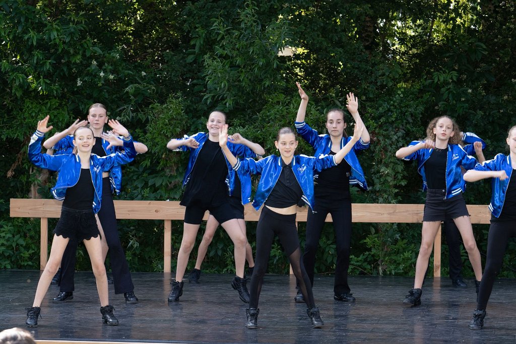 Show 41 097.jpg